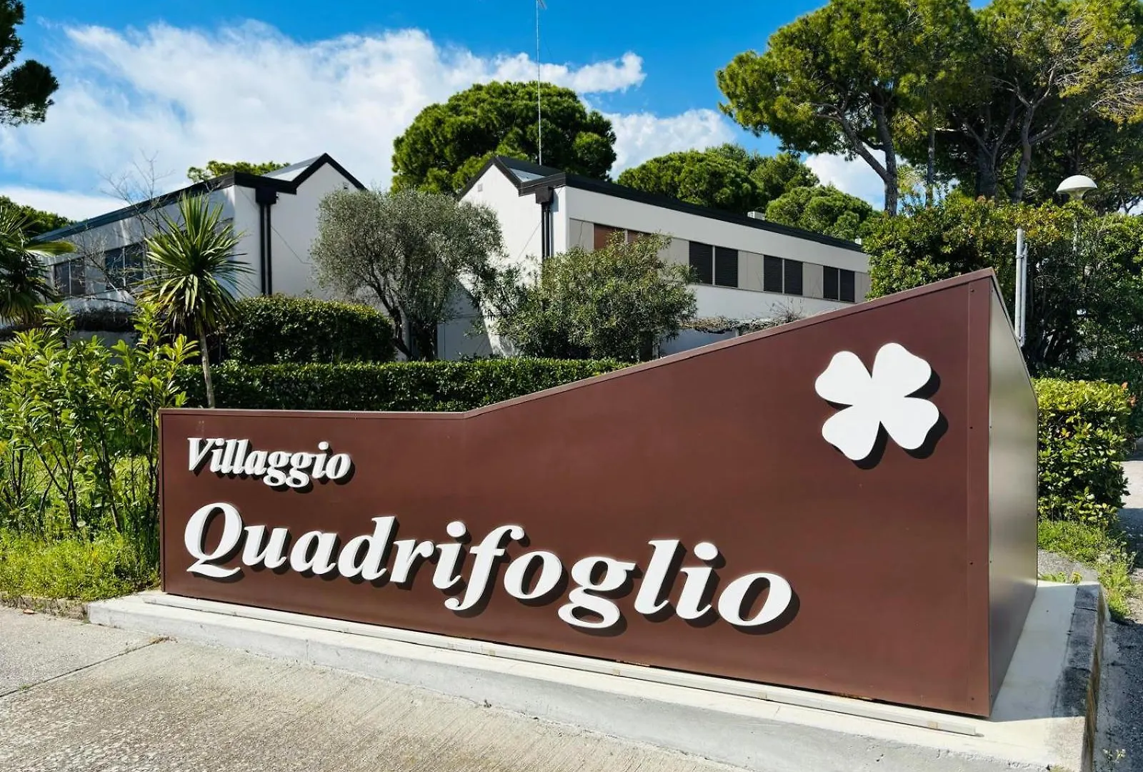Villaggio Quadrifoglio بيبيوني